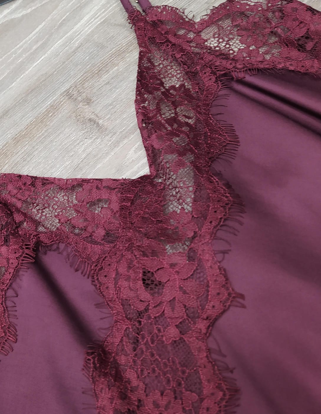 VICOLO-ABITO LINGERIE ASIMMETRICO IN PIZZO