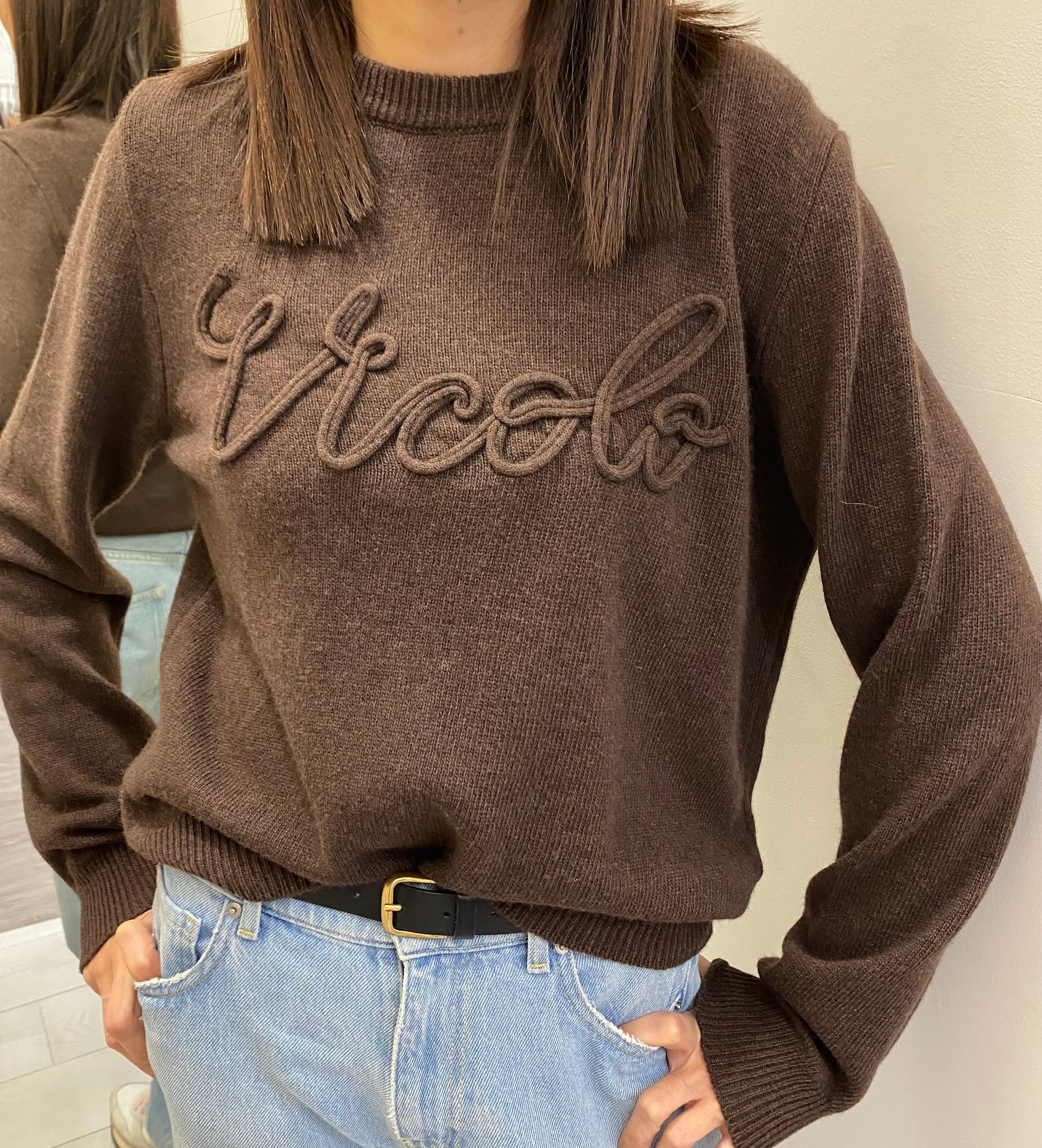 VICOLO - MAGLIA CON SCRITTA RICAMATA