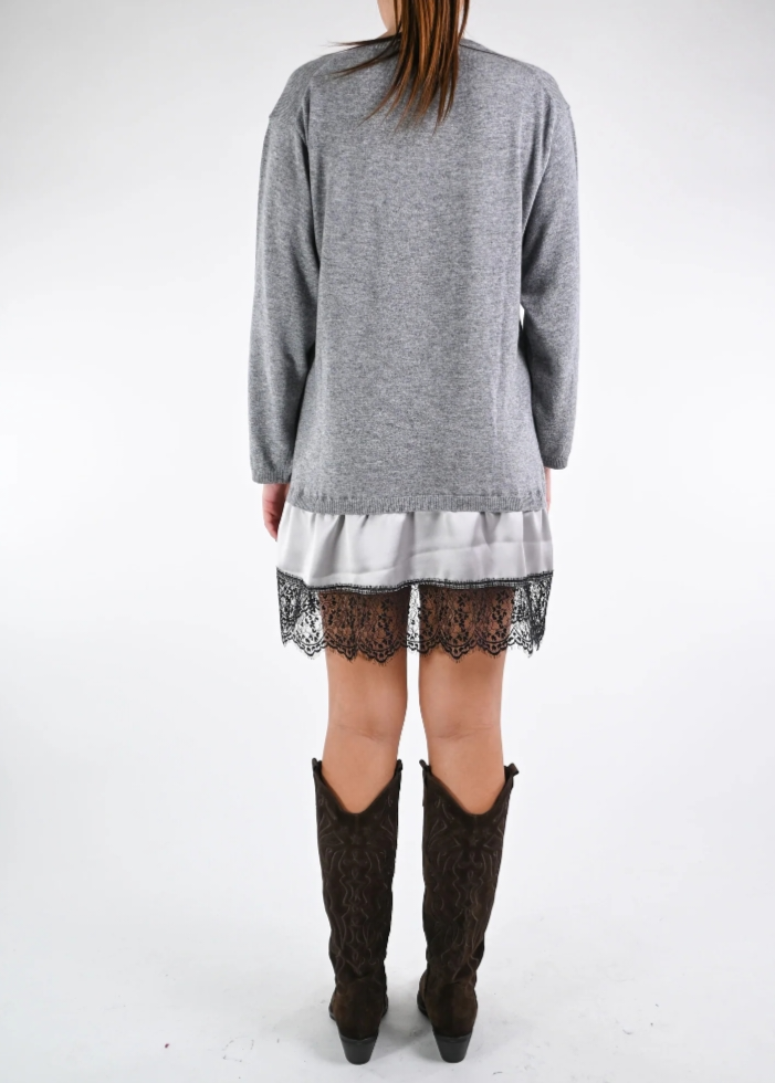 VICOLO - ABITO IN MAGLIA CON BALZA SATIN+PIZZO