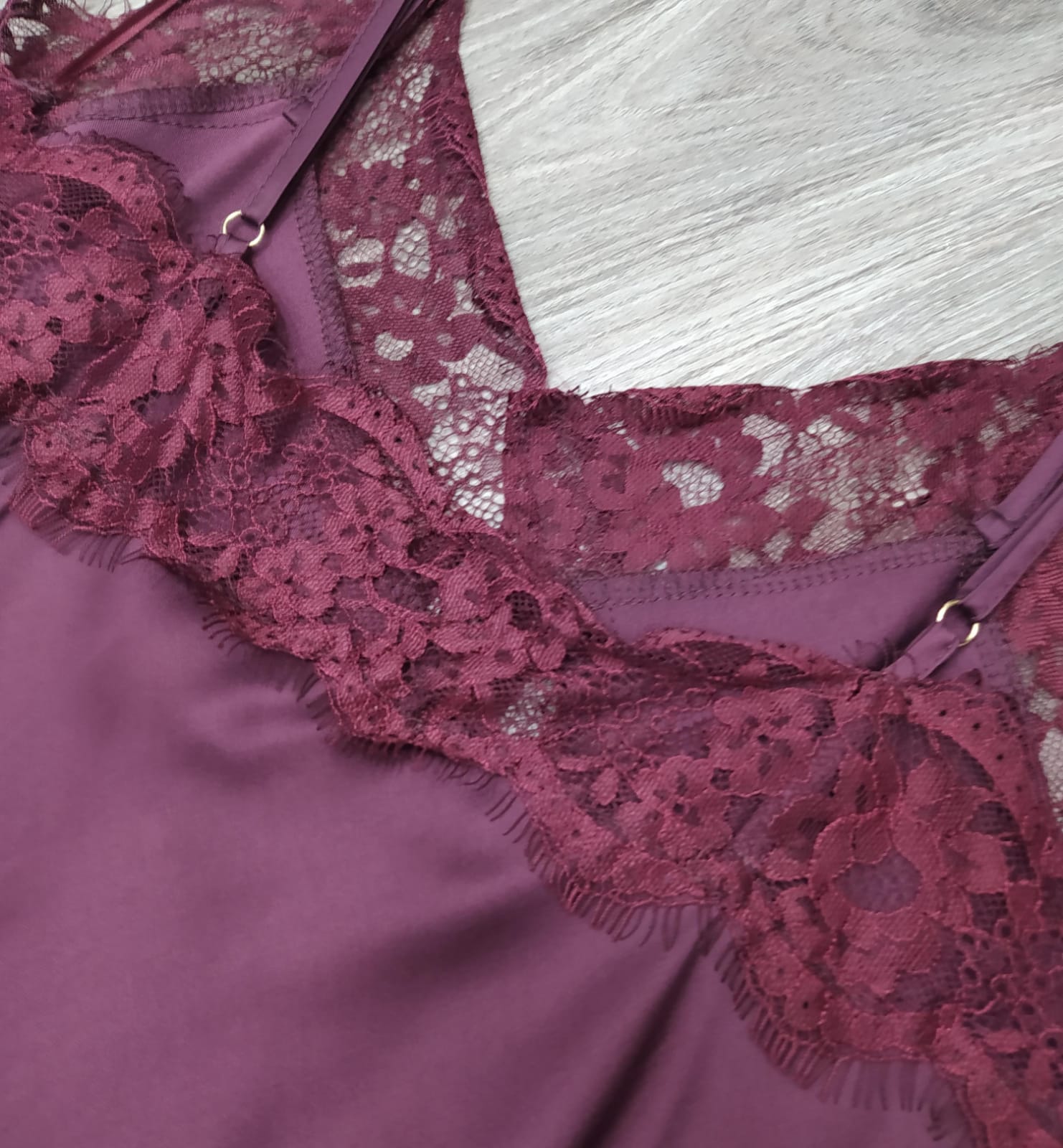 VICOLO-ABITO LINGERIE ASIMMETRICO IN PIZZO