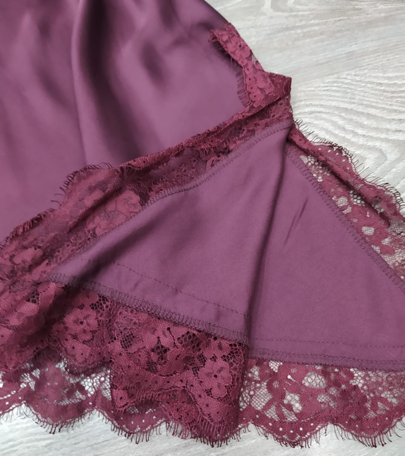 VICOLO-ABITO LINGERIE ASIMMETRICO IN PIZZO