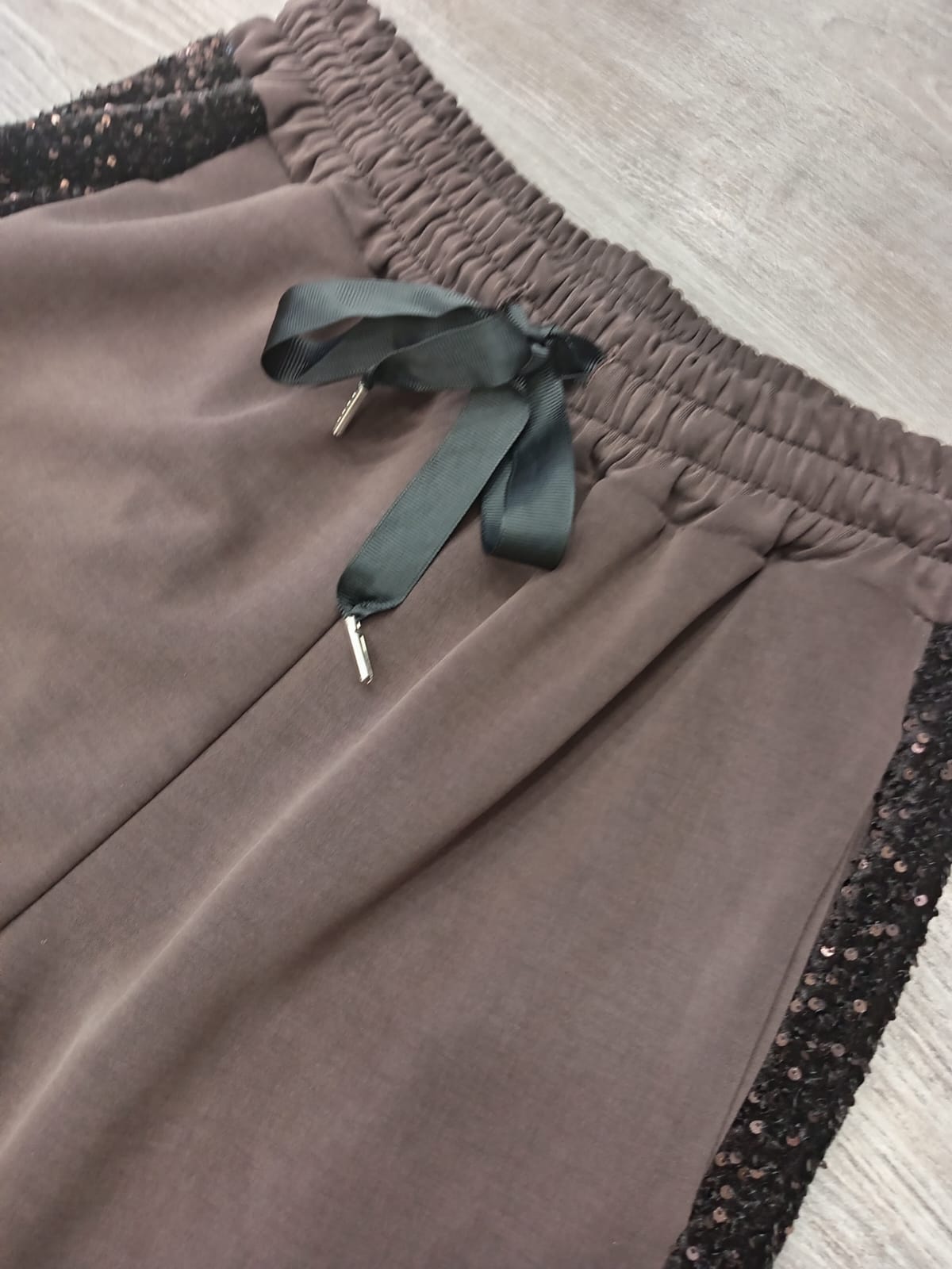 ERREBI -PANTALONE PAILLETTES